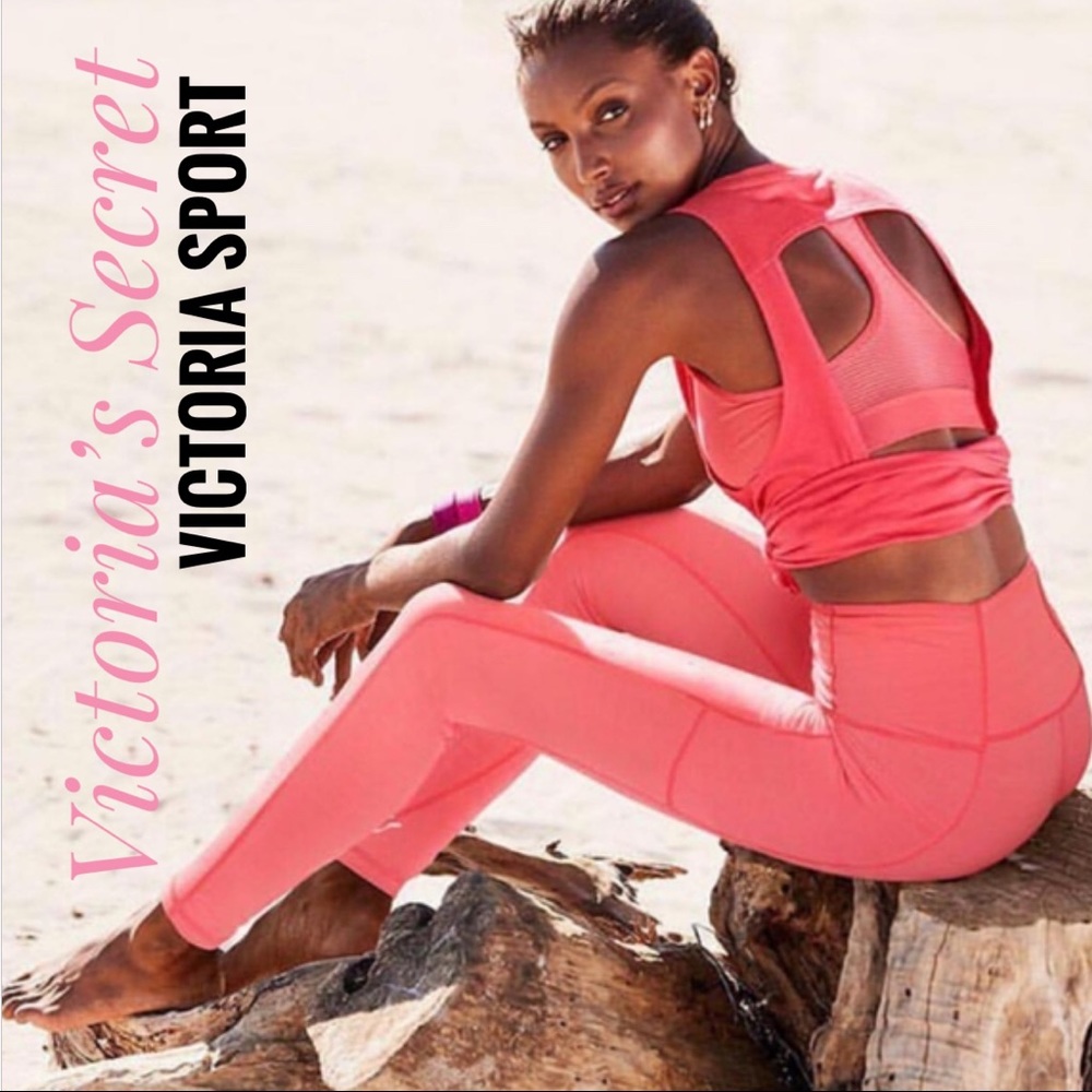 Victoria’s Secret Victoria Sport Open back tank